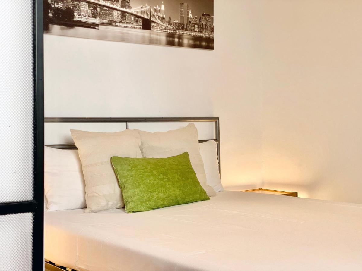 شقة مدريد  في Charming Gran Via Attic المظهر الخارجي الصورة