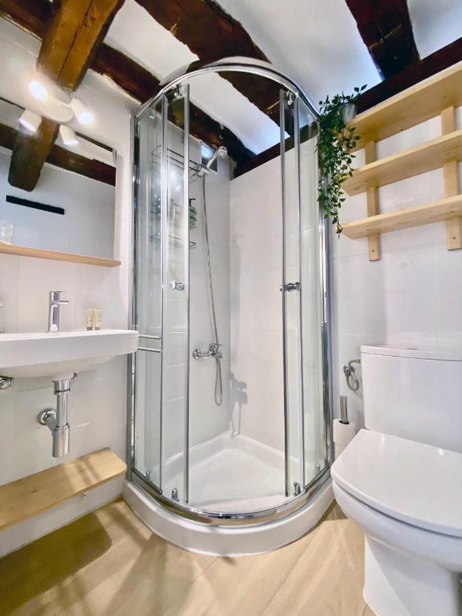 شقة مدريد  في Charming Gran Via Attic المظهر الخارجي الصورة