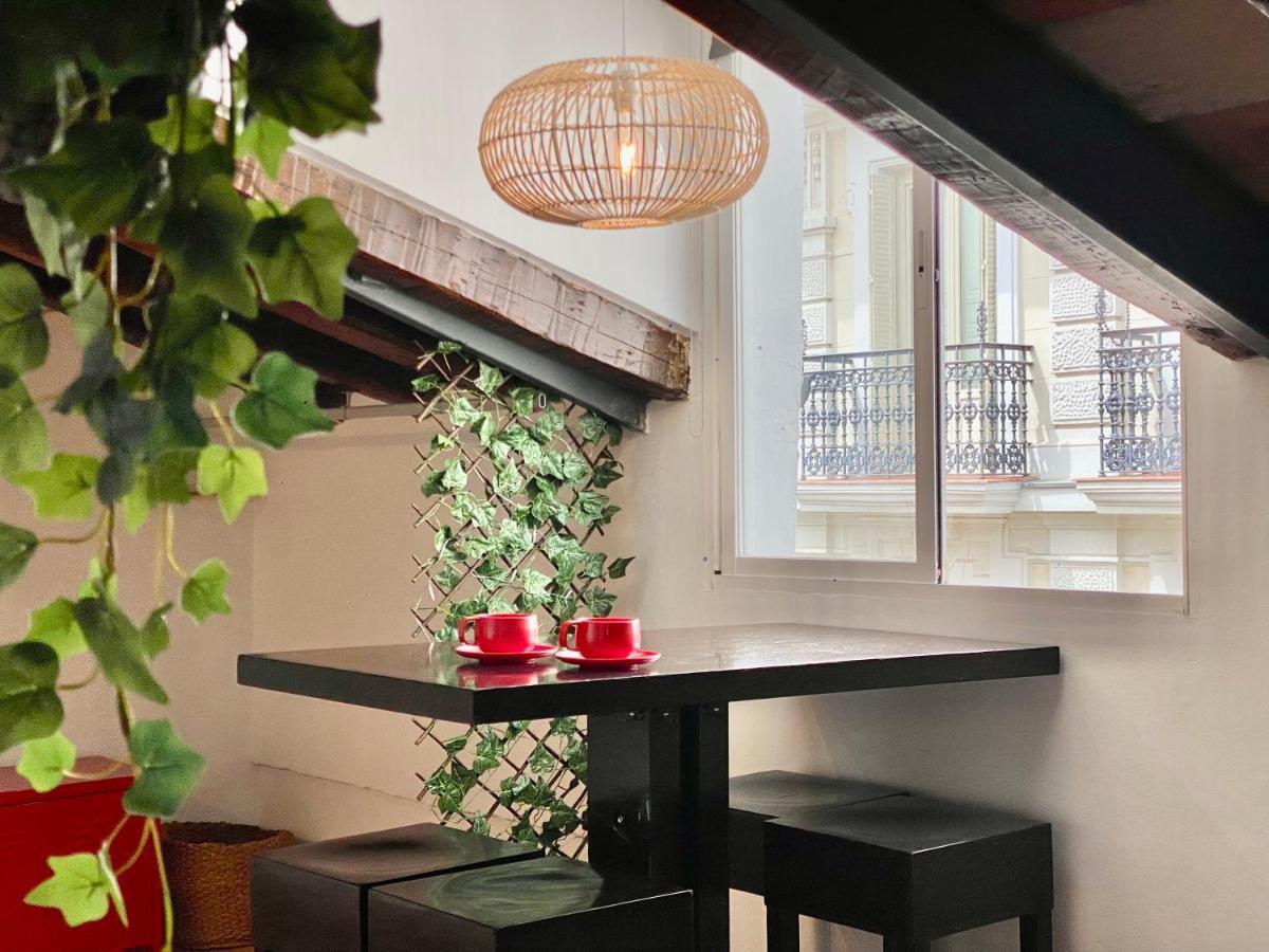 شقة مدريد  في Charming Gran Via Attic المظهر الخارجي الصورة