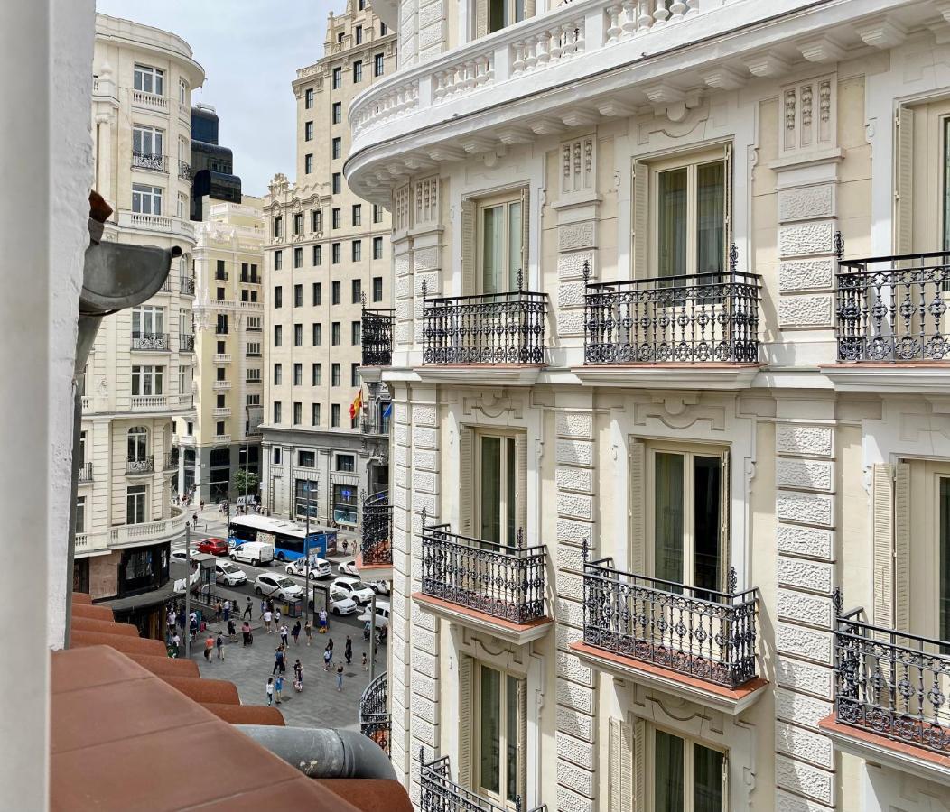 شقة مدريد  في Charming Gran Via Attic المظهر الخارجي الصورة