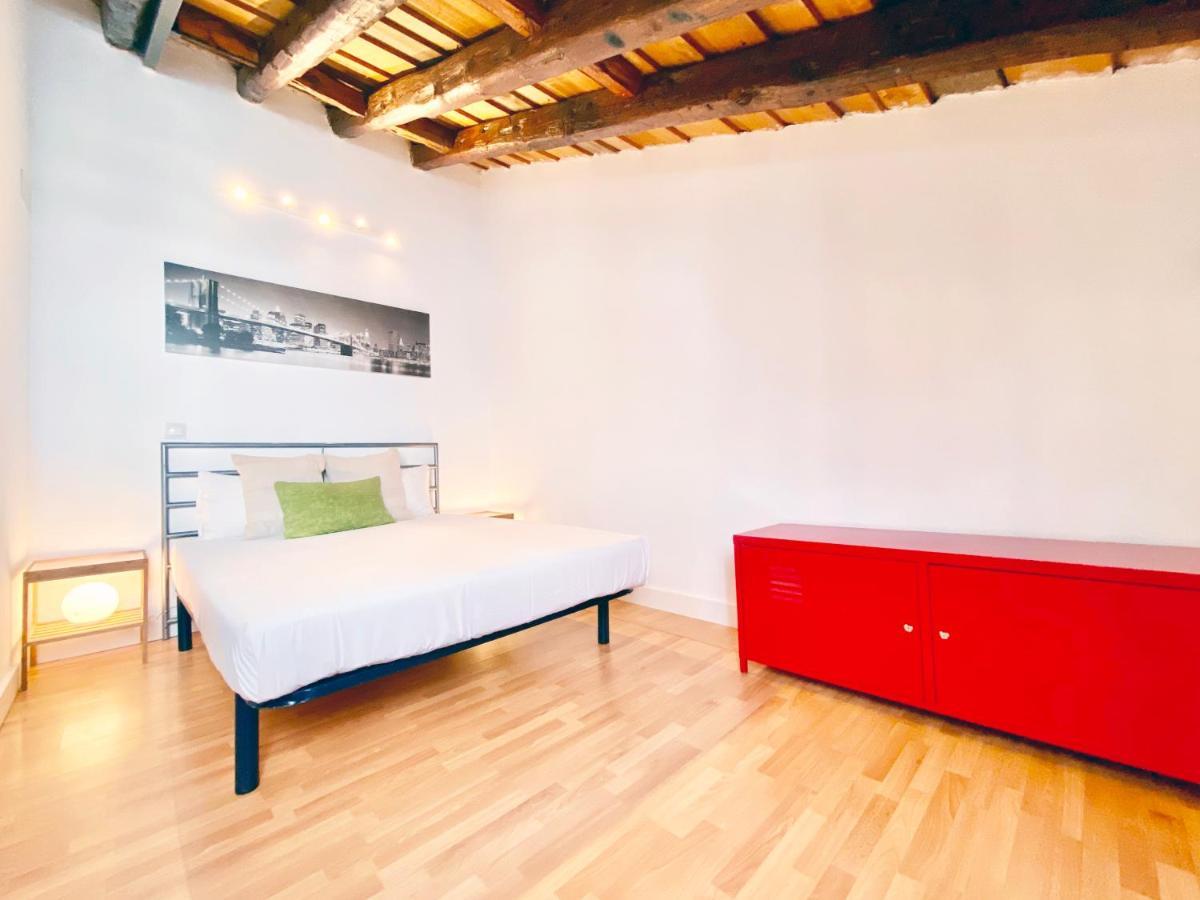 شقة مدريد  في Charming Gran Via Attic المظهر الخارجي الصورة